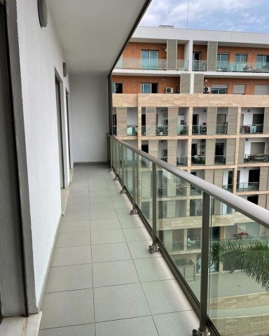 A Venda Excelente apartamento T3, mobiliado, no Condomínio Dolce Vita, Talatona.
