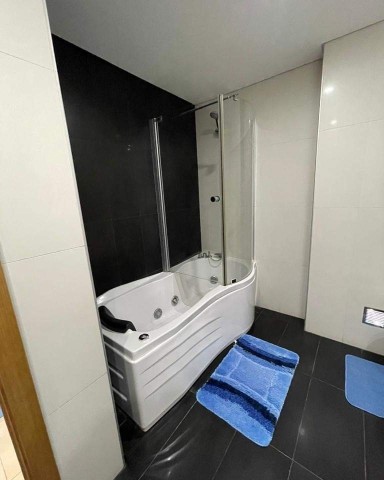 A Venda Excelente apartamento T3, mobiliado, no Condomínio Dolce Vita, Talatona.