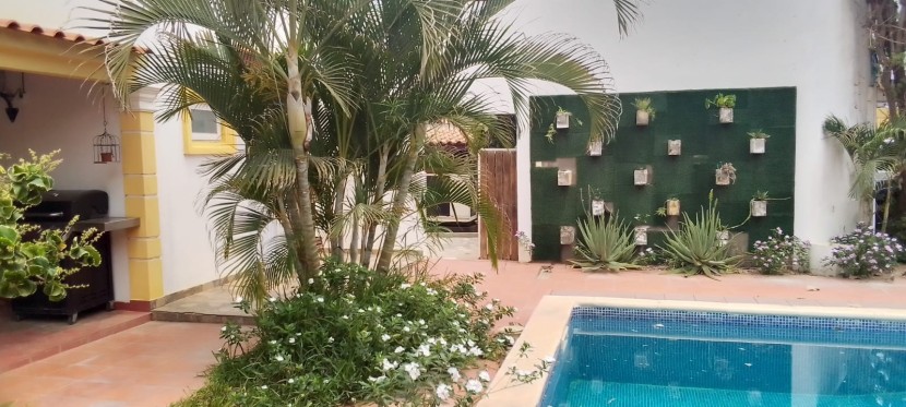 A Venda Vivenda V4 com piscina e anexo, Zona Verde, Benfica.