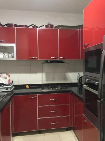 A Venda Excelente Apartamento T3, mobiliado, na Centralidade do Kilamba.