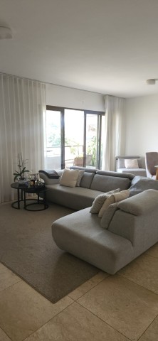 A Venda Apartamento T2, no Condomínio Clássicos do Sul, Benfica.