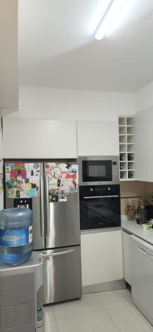 A Venda Apartamento T2, no Condomínio Clássicos do Sul, Benfica.