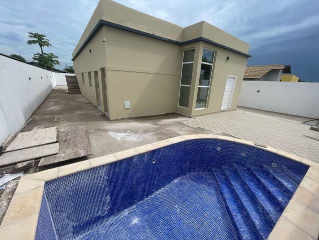 A Venda Moradia T3 com piscina, no Condomínio Bem Morar, Patriota.