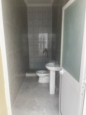 A Venda Moradia T3 com piscina, no Condomínio Bem Morar, Patriota.