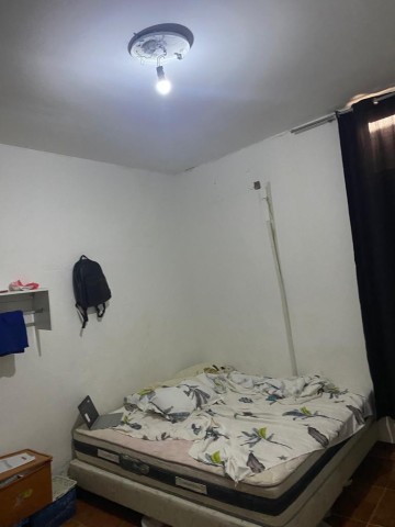 A Venda Moradia T3 com anexo, na Gamek, rua do Hotel Fleuma.