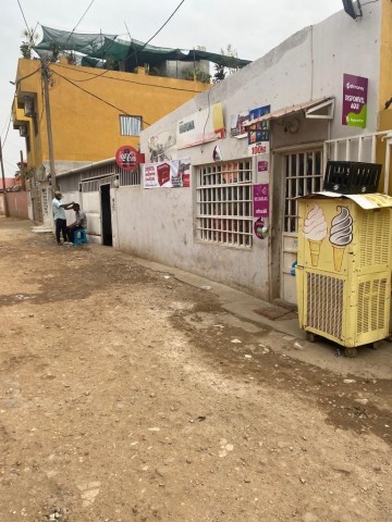 A Venda Moradia T3 com anexo, na Gamek, rua do Hotel Fleuma.