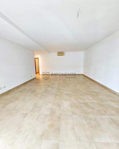 A Venda Apartamento T3, no Condomínio Dolce Vita, Talatona.