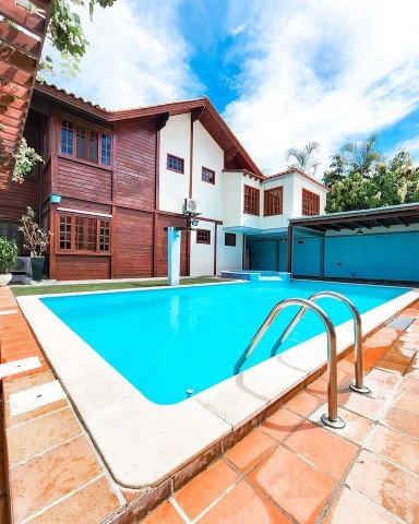 A Venda VIVENDA V4 DUPLEX, NO CONDOMÍNIO FLORENÇA, TALATONA