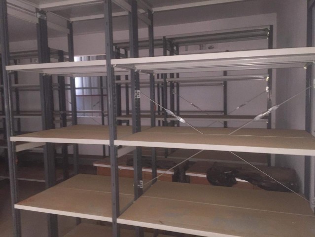A Venda Nave com cobertura de 1.300m², no Pólo Industrial de Viana.