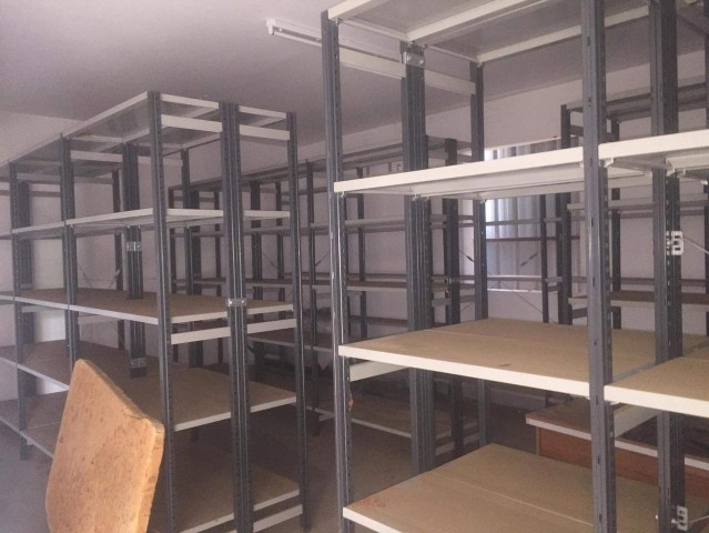 A Venda Nave com cobertura de 1.300m², no Pólo Industrial de Viana.