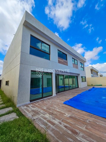 A Venda Vender: Luxuosa Vivenda V4+2 com anexo e piscina, no Condomínio Malunga, ex Privilege Residence, Talatona