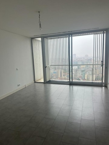 A Venda Arrendar: Apartamento T4, vista mar, no Edifício Sky Residence I, Escom, Kinaxixi.