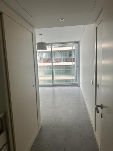 A Venda Arrendar: Apartamento T4, vista mar, no Edifício Sky Residence I, Escom, Kinaxixi.