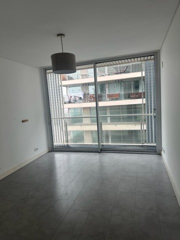 A Venda Arrendar: Apartamento T4, vista mar, no Edifício Sky Residence I, Escom, Kinaxixi.