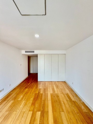 A Venda Vender: Apartamento T3 no edifício Platinum, Ingombota