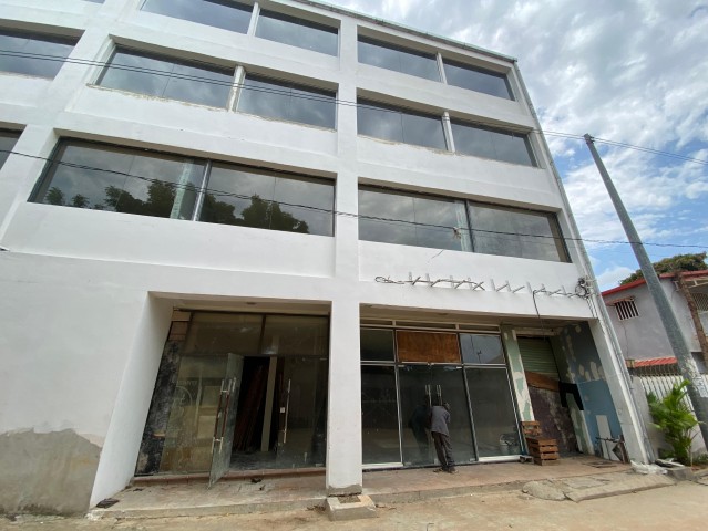 A Venda Vender: Edifício residencial, adjacente ao Zap Estúdio, Talatona.