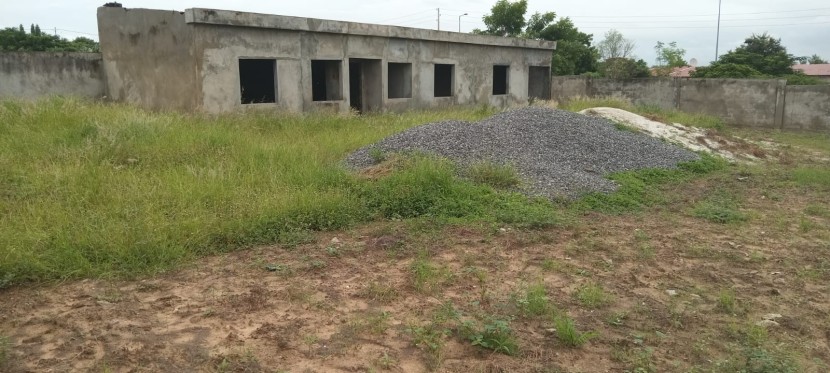 A Venda Vender: Terreno de 20x30, no bairro Sossego, defronte ao Patriota