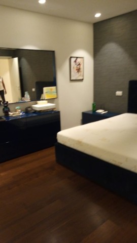 A Venda Arrendar: Vivenda V4 mobiliada com piscina, no Condomínio Diamante, Talatona.