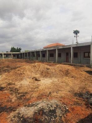A Venda Colégio inacabado Benfica, bairro Esqueleto