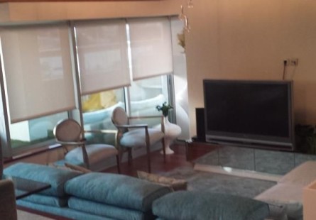 Anúncio Luxuosa vivenda V4 mobiliada, no Condomínio Hípicos, Benfica.