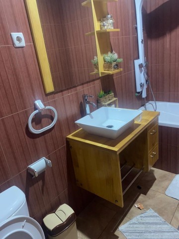 A Venda Vivenda V3 com piscina e anexo, no Condomínio Jardim do Éden, Camama(Mobiliada).