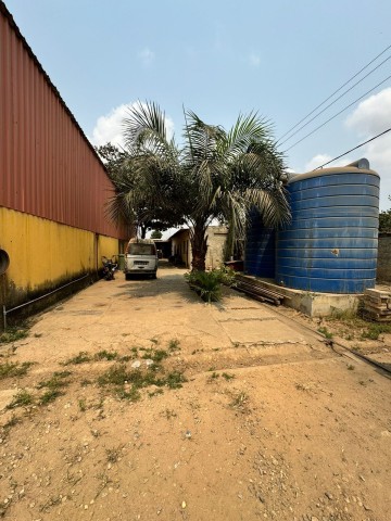 A Venda Estaleiro de 1,2 hectares, na Via Expressa