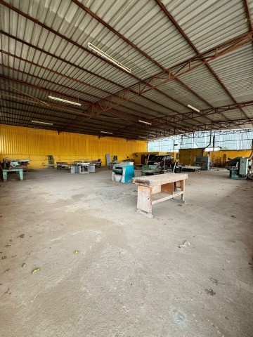 A Venda Estaleiro de 1,2 hectares, na Via Expressa