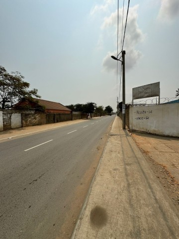 A Venda Estaleiro de 1,2 hectares, na Via Expressa