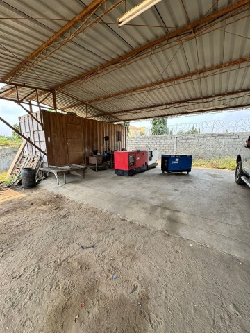 A Venda Estaleiro de 1,2 hectares, na Via Expressa