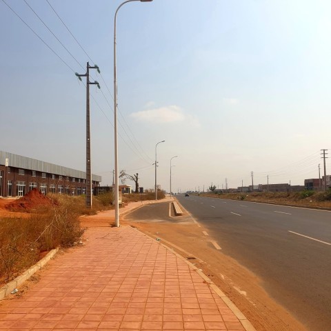 A Venda TERRENO BEIMA ESTRADA DE 17/80, ZANGO 8000
