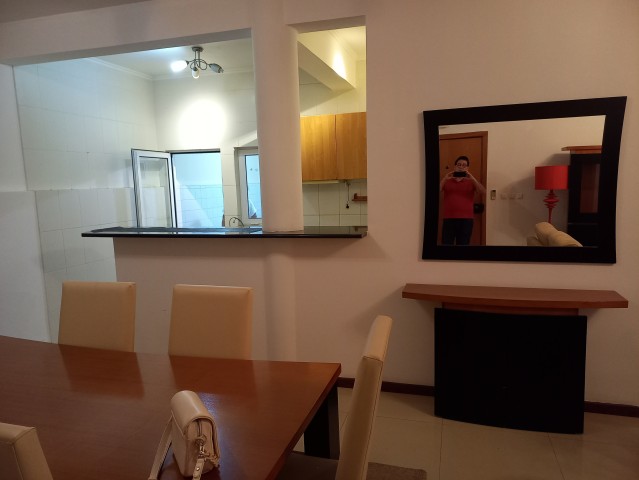 A Venda Apartamento T3, no R/C do Condomínio Vale dos Pássaros