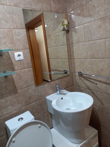 A Venda Apartamento T3, no R/C do Condomínio Vale dos Pássaros