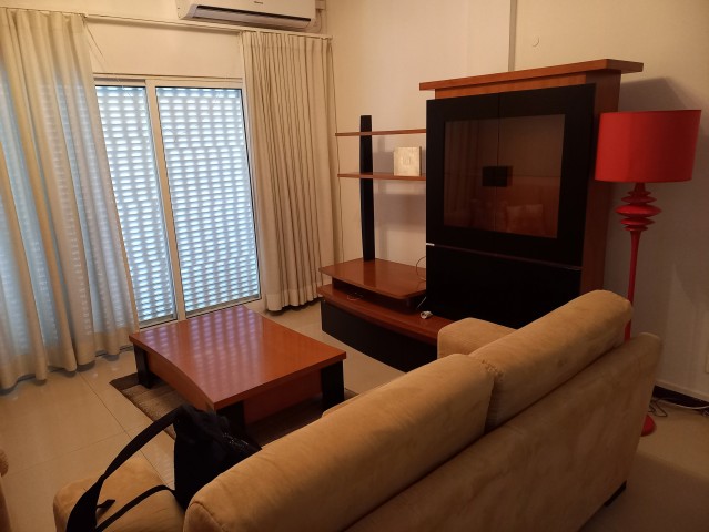 A Venda Apartamento T3, no R/C do Condomínio Vale dos Pássaros