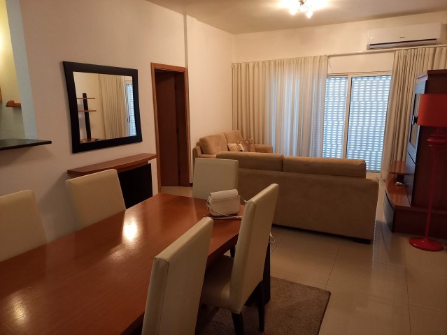 A Venda Apartamento T3, no R/C do Condomínio Vale dos Pássaros