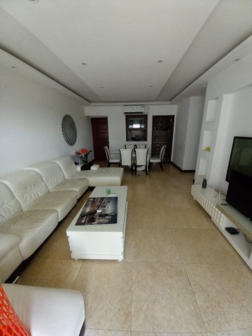A Venda Apartamento T3, no condomínio Clássicos do Sul, Benfica.