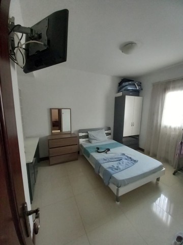 A Venda Apartamento T3, no condomínio Clássicos do Sul, Benfica.