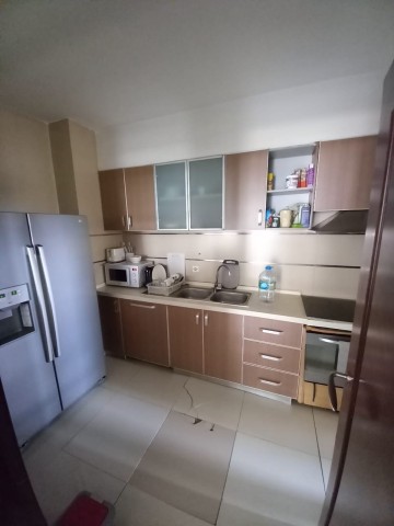 A Venda Apartamento T3, no condomínio Clássicos do Sul, Benfica.
