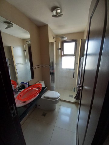 A Venda Apartamento T3, no condomínio Clássicos do Sul, Benfica.