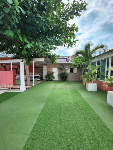 A Venda Vivenda V3 com anexo, dentro de um complexo residencial na Ilha de Luanda, arredores da Polícia Marítima.