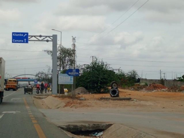 A Venda Terreno de 7 hectares, na Via Expressa, sentido Benfica/Kilamba.