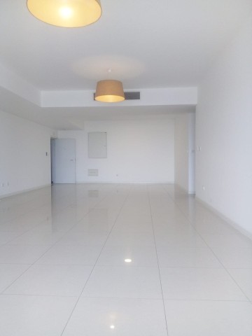 A Venda Apartamento T3, no Condomínio Talatona Plaza Residence, Talatona.