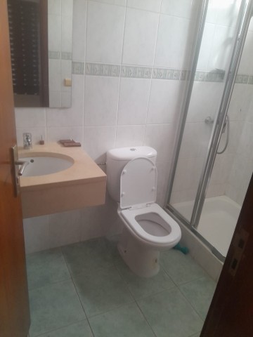A Venda Vivenda V4 com anexo, no Condomínio Mama Muxima, Talatona.