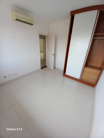 A Venda Apartamento T4