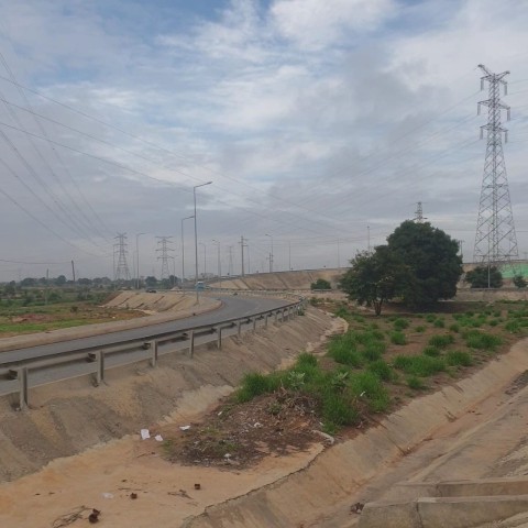 A Venda TERRENO DE 50 HECTARES, VIA EXPRESSA, BELAS.