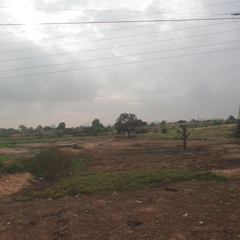 A Venda TERRENO DE 50 HECTARES, VIA EXPRESSA, BELAS.