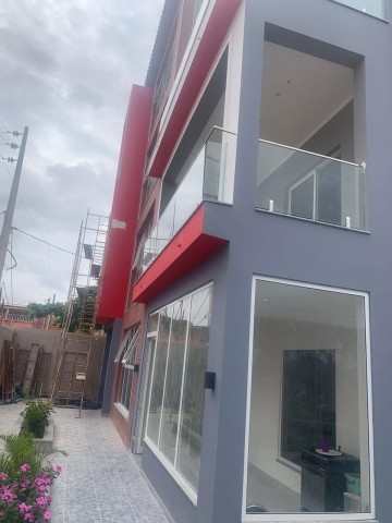 A Venda ESCRITÓRIOS E APARTAMENTOS T3
