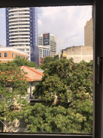A Venda Apartamento T1, no Largo das Ingombotas, Centro da Cidade.