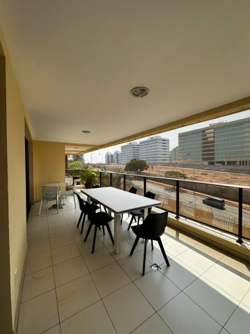 A Venda Apartamento T3, no Condomínio Noblesse Residence, Talatona.