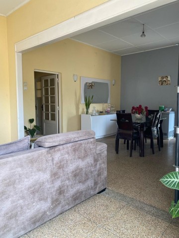 A Venda Moradia V3 com anexos, na Vila Alice
