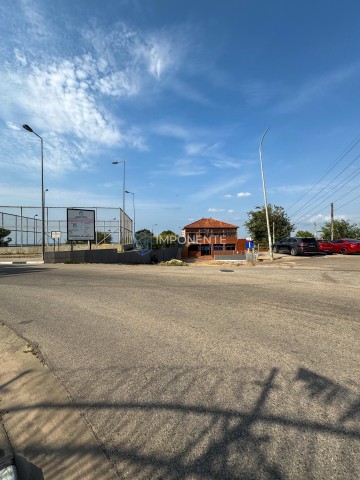 A Venda Estabelecimento comercial no Miramar - Ingombotas